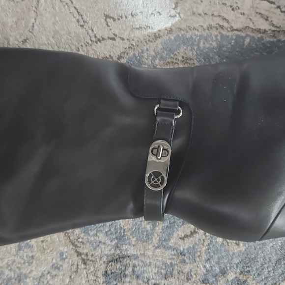 Elegant Black Knee-High Women's Boots - Picture 6 of 6